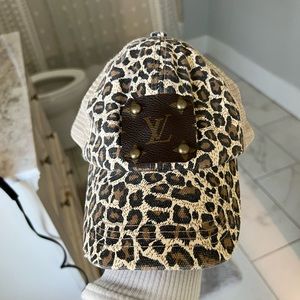 Womens hat